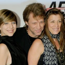 Bon jovi jon wife dorothea family years gala marian dailymail marital bliss box charity kimmel his center name music she